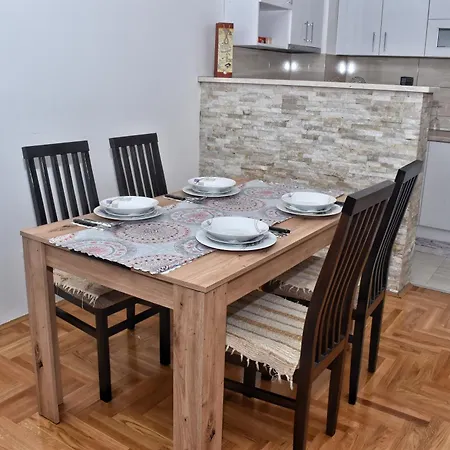 Apartman Apartman *